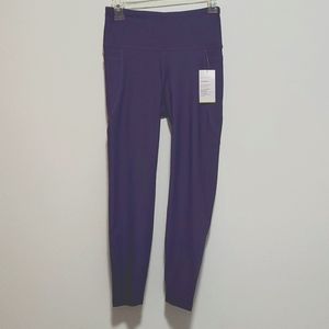 NWT Old Navy Elevate Leggings Medium